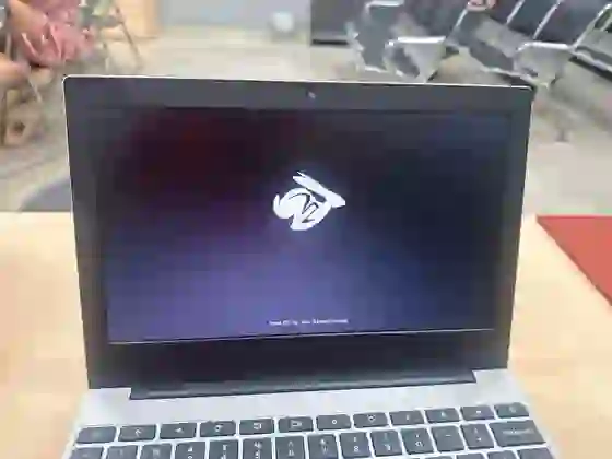 Laptop Samsung Galaxy Chromebook Go 4GB 32GB - Cũ đẹp - Bạc - *********00063F - 3