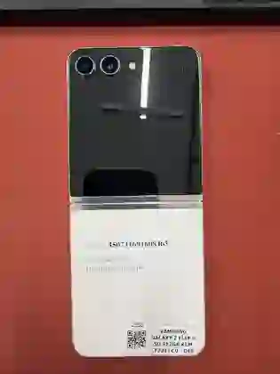 Samsung Galaxy Z Flip5 512GB - Cũ Đẹp-Kem - *********608463 - 3