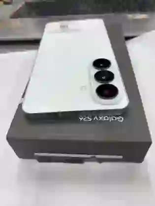 Samsung Galaxy S26 5G 12GB 256GB - Đã kích hoạt- Trắng - *********617752 - 6