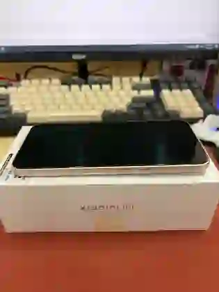 Xiaomi 15T 5G 12GB 512GB - Cũ trầy xước - Vàng - *********841881 - 4
