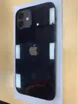iPhone 12 64GB Cũ xước cấn-Đen - ******RQ0F00 - 4