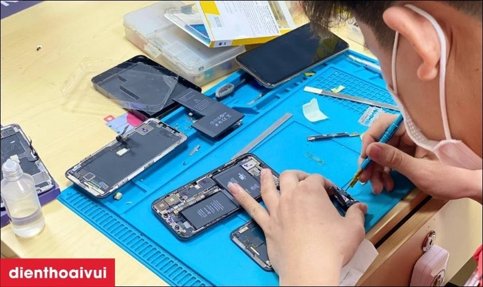 wp-content/uploads/2022/11/iphone-12-64gb-cu-dep-7.jpg