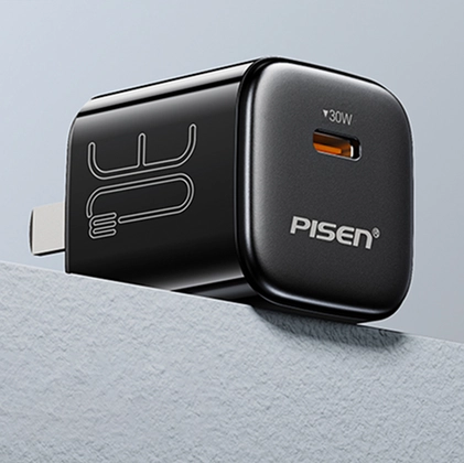 wp-content/uploads/images/products/243631/sac-pisen-quick-mr-white-tiny-usb-c-30w-17754679805444.png