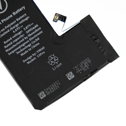 pin iPhone 13 Pro chính hãng Vmas 7