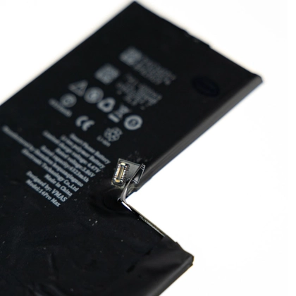 pin iPhone 14 Pro Max chính hãng Vmas 8