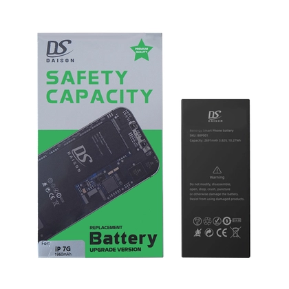 thay pin iPhone 8 chính hãng Daison 2