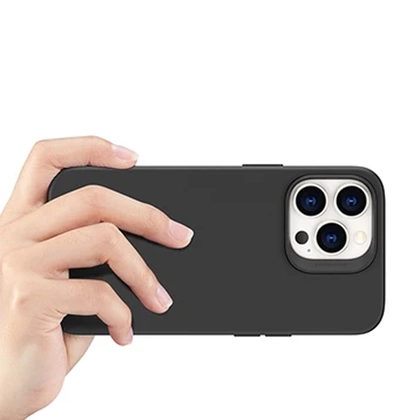 wp-content/uploads/images/products/259276/op-lung-iphone-13-pro-max-esr-cloud-soft-17627856315174.png