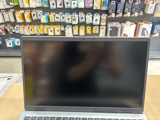 Laptop Dell Inspiron 15 3520 25P2312 - Đã Kích Hoạt - FD9514 - 3