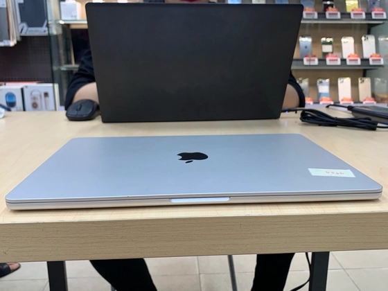 Macbook Air M3 15 inch 8CPU 10GPU 16GB 512GB 2024 - Cũ trầy xước - Bạc - K4JTV5 - 9