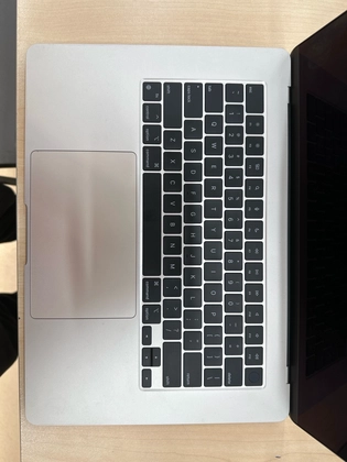 APPLE MACBOOK AIR 15 M2 8CPU 10GPU 8GB 256GB 2023 TRẮNG VÀNG SẠC 70W (Z18R00043) CŨ - ĐẸP - YDX0WY - 4