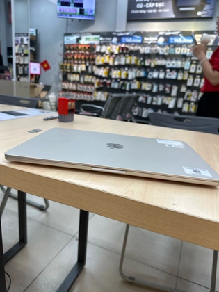 APPLE MACBOOK AIR 15 M2 8CPU 10GPU 8GB 256GB 2023 TRẮNG VÀNG SẠC 70W (Z18R00043) CŨ - ĐẸP - YDX0WY - 8