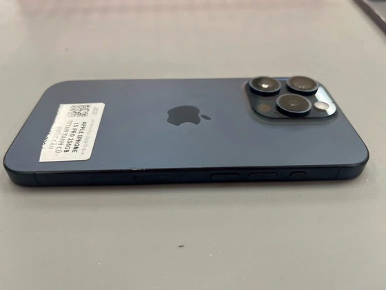 iPhone 15 Pro 256GB - Cũ xước cấn - Titan Xanh - X470X5 - 5