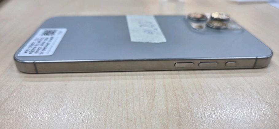 iPhone 15 Pro Max 256GB - Titan Tự Nhiên - Cũ Xước Cấn - MR9LW4 - 4