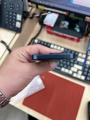 iPhone 15 Pro 256GB - Cũ xước cấn - Titan Xanh - P4R41F - 6