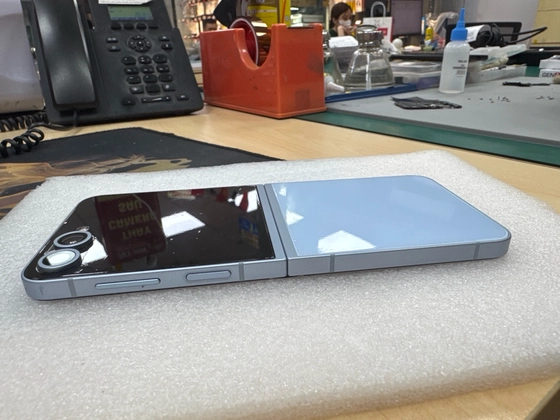 Samsung Galaxy Z Flip6 5G 256GB - Cũ đẹp - Xanh Dương - 299289 - 4