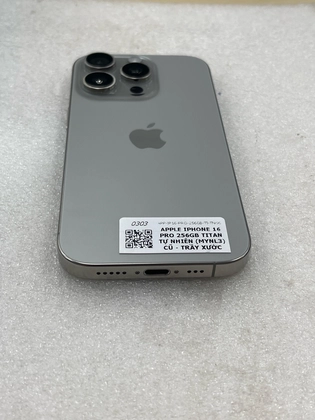 iPhone 16 Pro 256GB - Cũ trầy xước - Titan Tự Nhiên - 9VVPX4 - 7