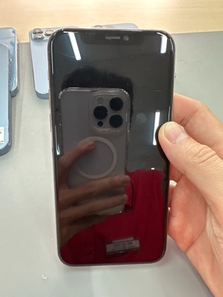 iPhone 11 Pro 256GB cũ trầy xước - C3N6XV - 2