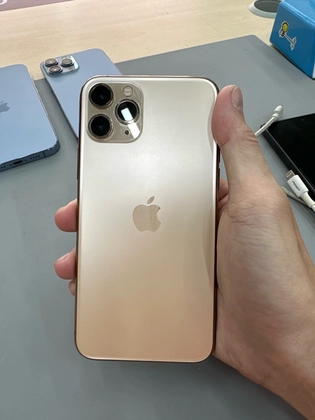 iPhone 11 Pro 256GB cũ trầy xước - C3N6XV - 3