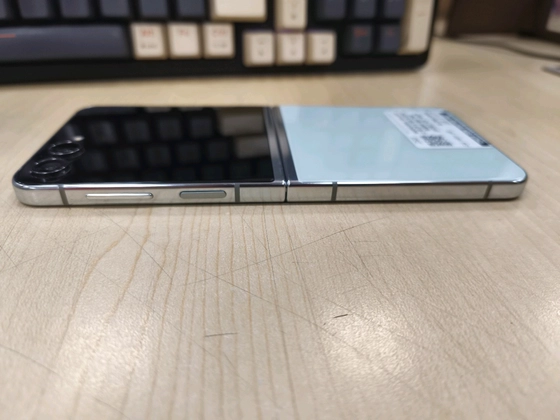 Samsung Galaxy Z Flip5 512GB - Cũ Đẹp-Xanh bạc hà - 264168 - 3