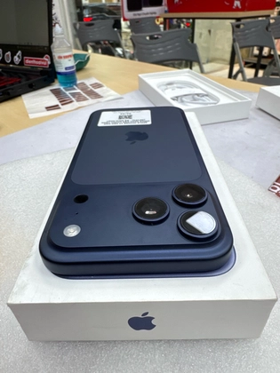 iPhone 17 Pro Max 256GB VN/A - Đã kích hoạt - Xanh Đen - JLV2K0 - 6