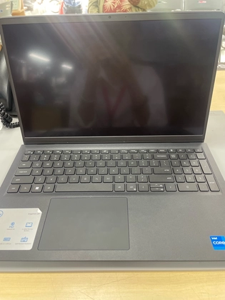 Laptop Dell Inspiron 15 3530 J9XFD - Đã kích hoạt - Đen - LY7494 - 1