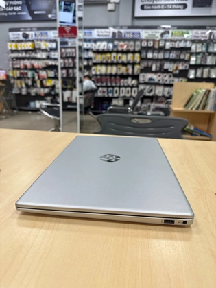 Laptop HP 15-FD0083TU 8D736PA - Đã kích hoạt - Bạc - 3364SG - 6