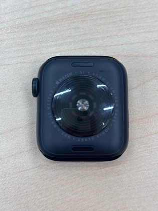 Apple Watch SE 3 2025 40mm (GPS) Viền nhôm dây cao su - Đã kích hoạt - Đen - 346FK0 - 3