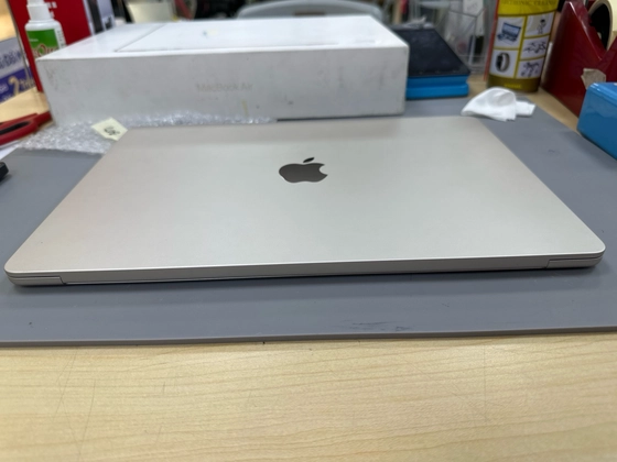 Macbook Air M2 15 inch 8CPU 10GPU 8GB 256GB 2023 - Trắng Vàng - Cũ trầy xước - QW4YFP - 7