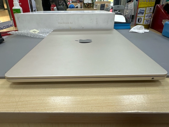 Macbook Air M2 15 inch 8CPU 10GPU 8GB 256GB 2023 - Trắng Vàng - Cũ trầy xước - QW4YFP - 6