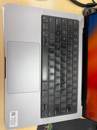 Macbook Pro M1 Pro 14 inch 10CPU 16GPU 16GB 1TB 2021 - Cũ trầy xước - 7XCC6V - 4