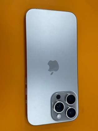iPhone 16 Pro Max 256GB - Cũ trầy xước - Titan tự nhiên - 4C6HL6 - 3