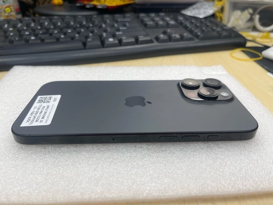 iPhone 16 Pro Max 512GB - Cũ trầy xước - Titan đen - 9RP2QH - 5