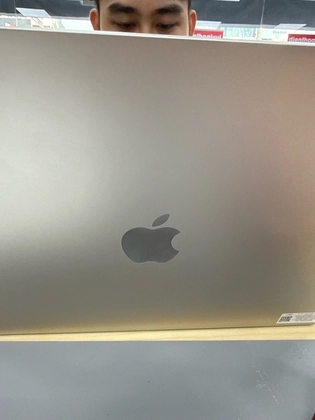 Macbook Air M1 13 inch 8GB 512GB 2020 - Cũ xước cấn - Vàng - YLQ6LD - 1