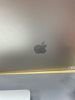 Macbook Air M1 13 inch 8GB 512GB 2020 - Cũ xước cấn - Vàng - YLQ6LD - 5