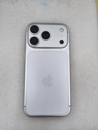 iPhone 17 Pro 256GB VN/A - Đã kích hoạt - Bạc - YT2DHF - 3