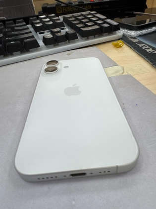 iPhone 16 256GB - Cũ xước cấn - Trắng - J2FFHR - 7