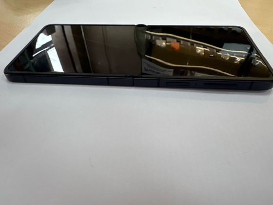 Samsung Galaxy Z Flip7 5G 12GB 512GB - Đen - Đã kích hoạt - 149324 - 4