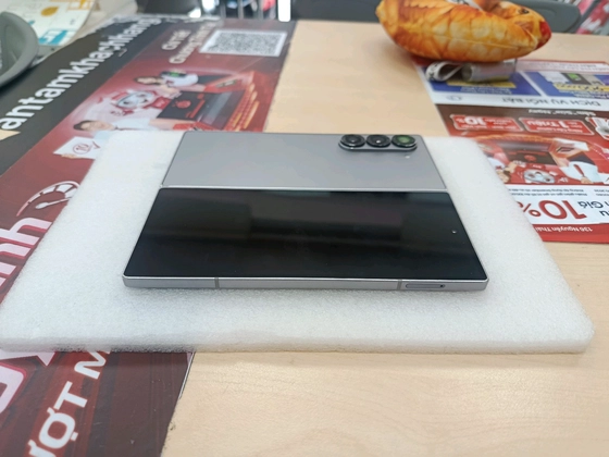 Samsung Galaxy Z Fold6 5G 256GB - Cũ xước cấn - Xám - 472666 - 5