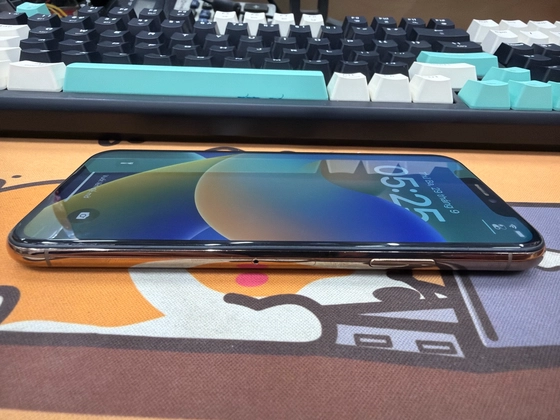 iPhone XS 64GB Cũ trầy xước - B3KPFR - 3