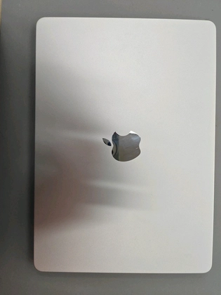 Macbook Air 13 inch M4 10CPU 10GPU 16GB 512GB 2025 Sạc 70W - Cũ đẹp - 567CD7 - 2