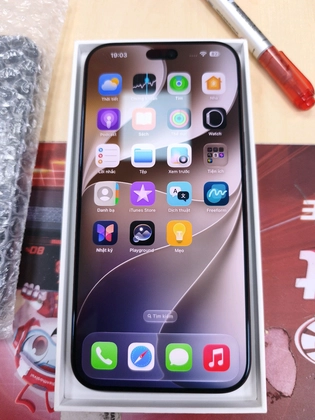 iPhone 18 Pro Max 256GB - Đã kích hoạt - đỏ burgundy - M6D6W0 - 1
