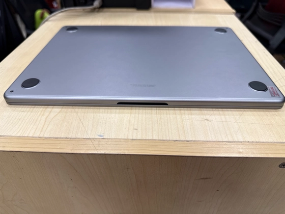 Macbook Air M3 13 inch 8CPU 10GPU 16GB 256GB 2024 - Xám - Cũ đẹp - H4XDCR - 8