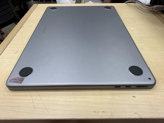 Macbook Air M3 13 inch 8CPU 10GPU 16GB 256GB 2024 - Xám - Cũ đẹp - H4XDCR - 6