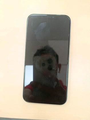 iPhone 11 128GB cũ xước cấn - 6XN72X - 2